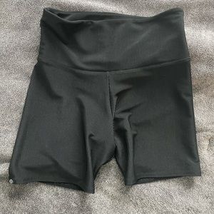 Onzie black biker shirt